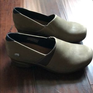 keen mora service clog